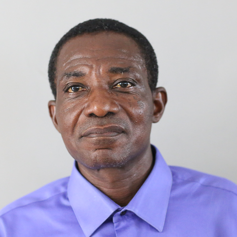 Mr. Robert Essel
